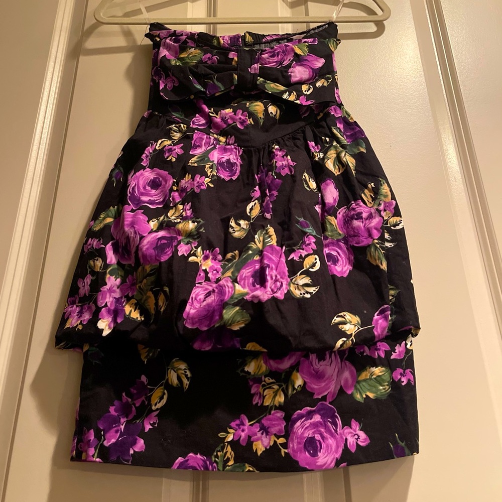 Floral Peplum Strapless Mini Tube Dress 🌸 🌺 Black / Purple / Green - Brunch